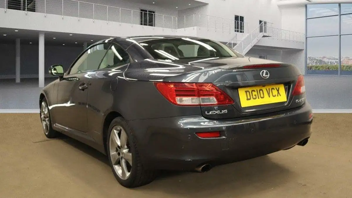 2010-lexus-is-250-25-se-l-cabriolet-2d-auto-big-6