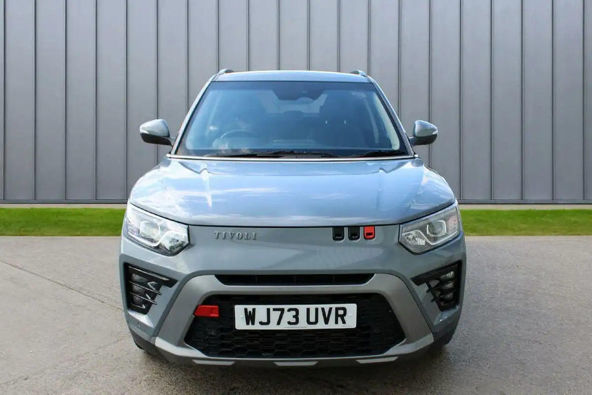 2023-kgm-ssangyong-tivoli-15-ultimate-big-2