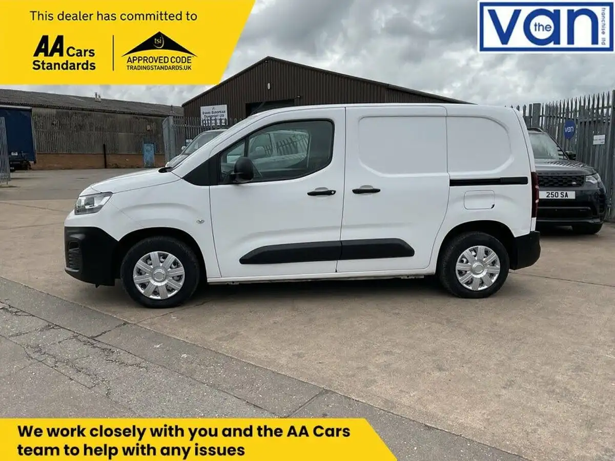 2019-citroen-berlingo-16bluehdi-650-x-panel-big-4