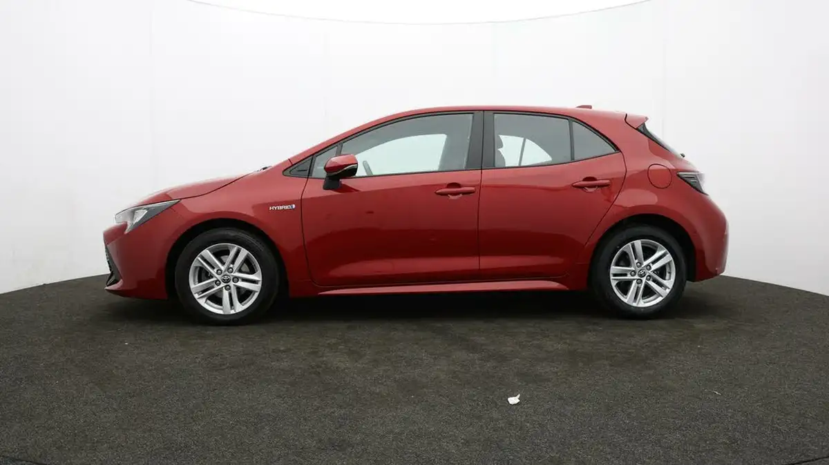 2022-toyota-corolla-18-vvt-i-icon-tech-trk-hatchback-5d-big-67