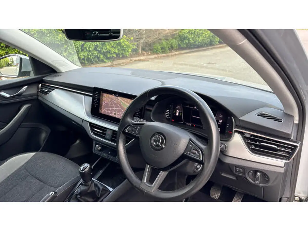 2020-skoda-scala-15-tsi-se-l-big-10
