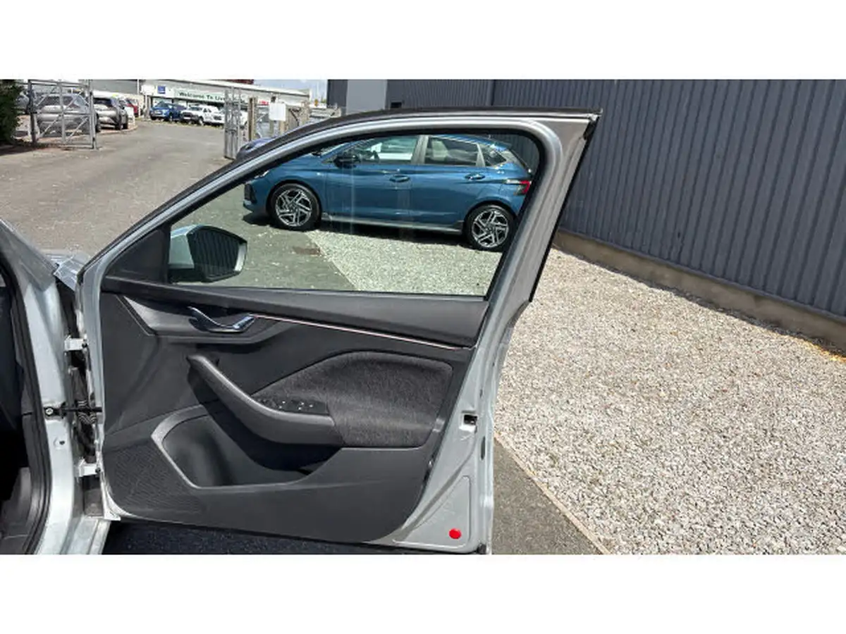 2020-skoda-scala-15-tsi-se-l-big-58