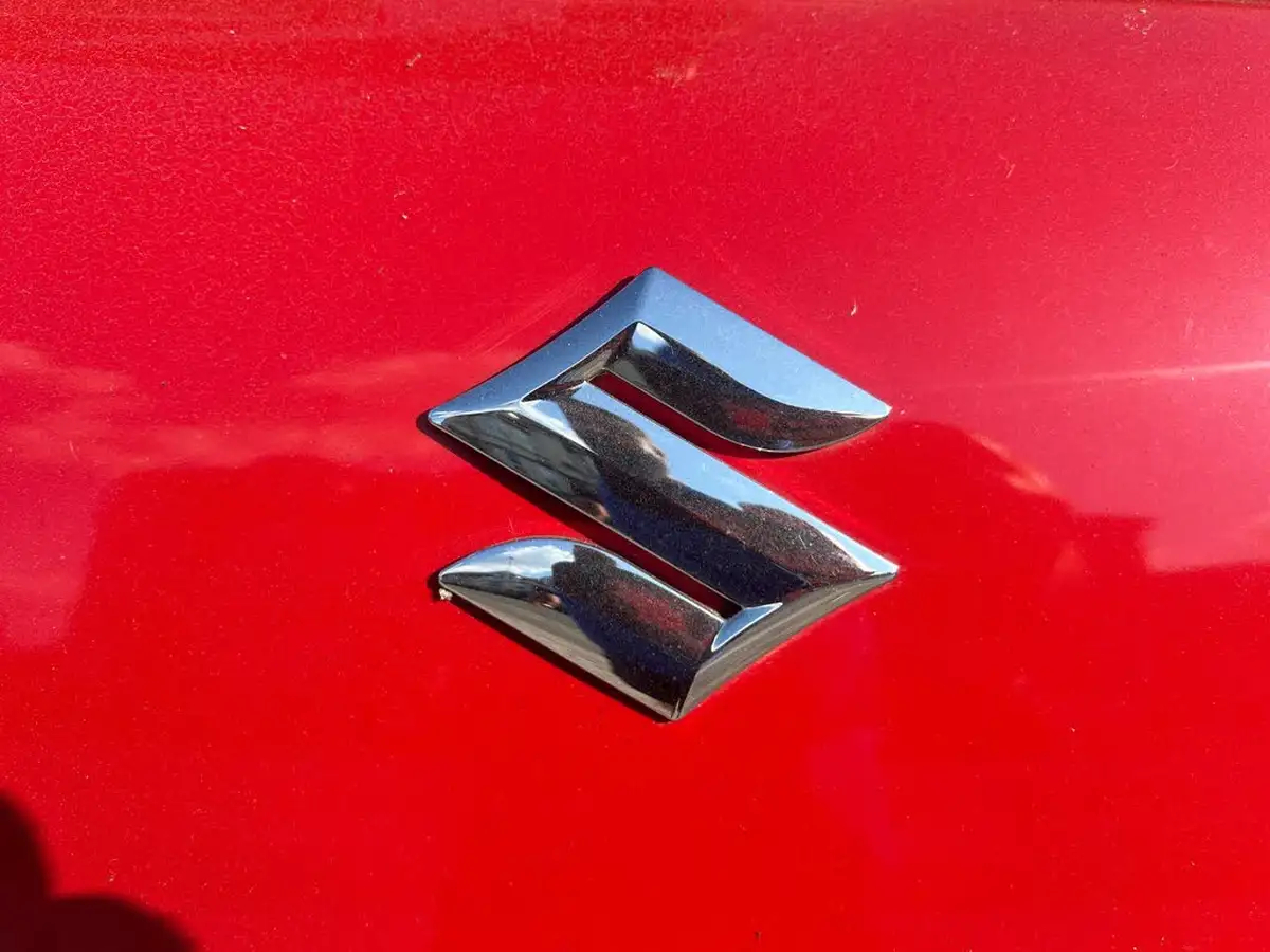 2009-suzuki-swift-13-gl-3d-big-25
