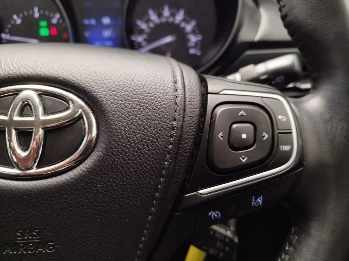 2015-toyota-avensis-16d-4d-business-edition-touring-sports-5d-big-21