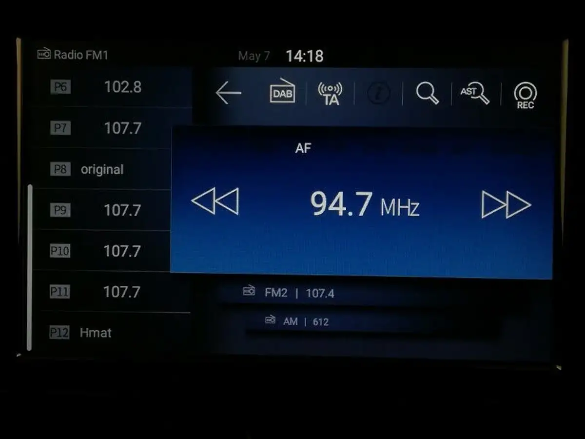 2021-kgm-ssangyong-tivoli-16td-ultimate-136ps-ss-auto-big-12