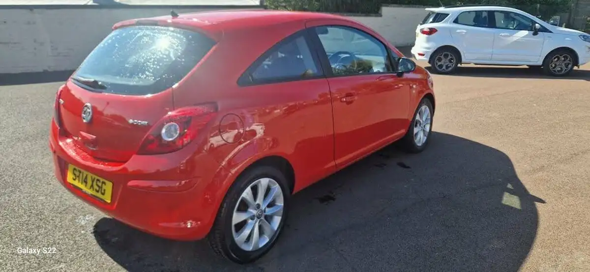 2014-vauxhall-corsa-10-excite-3d-big-6