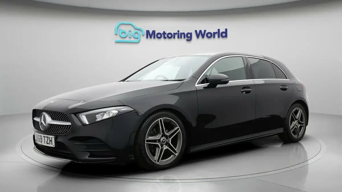 2019-mercedes-benz-a-class-13-a200-amg-line-hatchback-5d-big-2