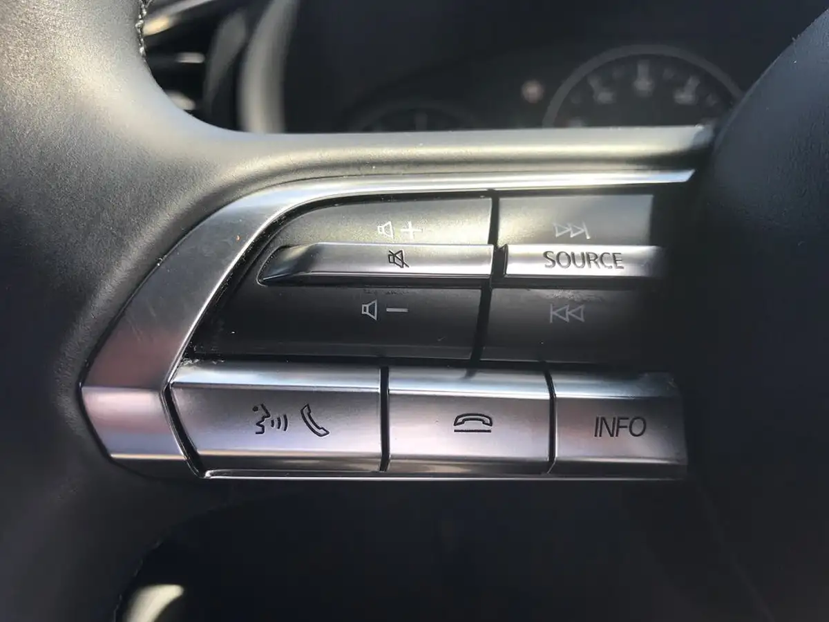 2019-mazda-mazda3-20-gt-sport-tech-122ps-hatchback-5d-big-22