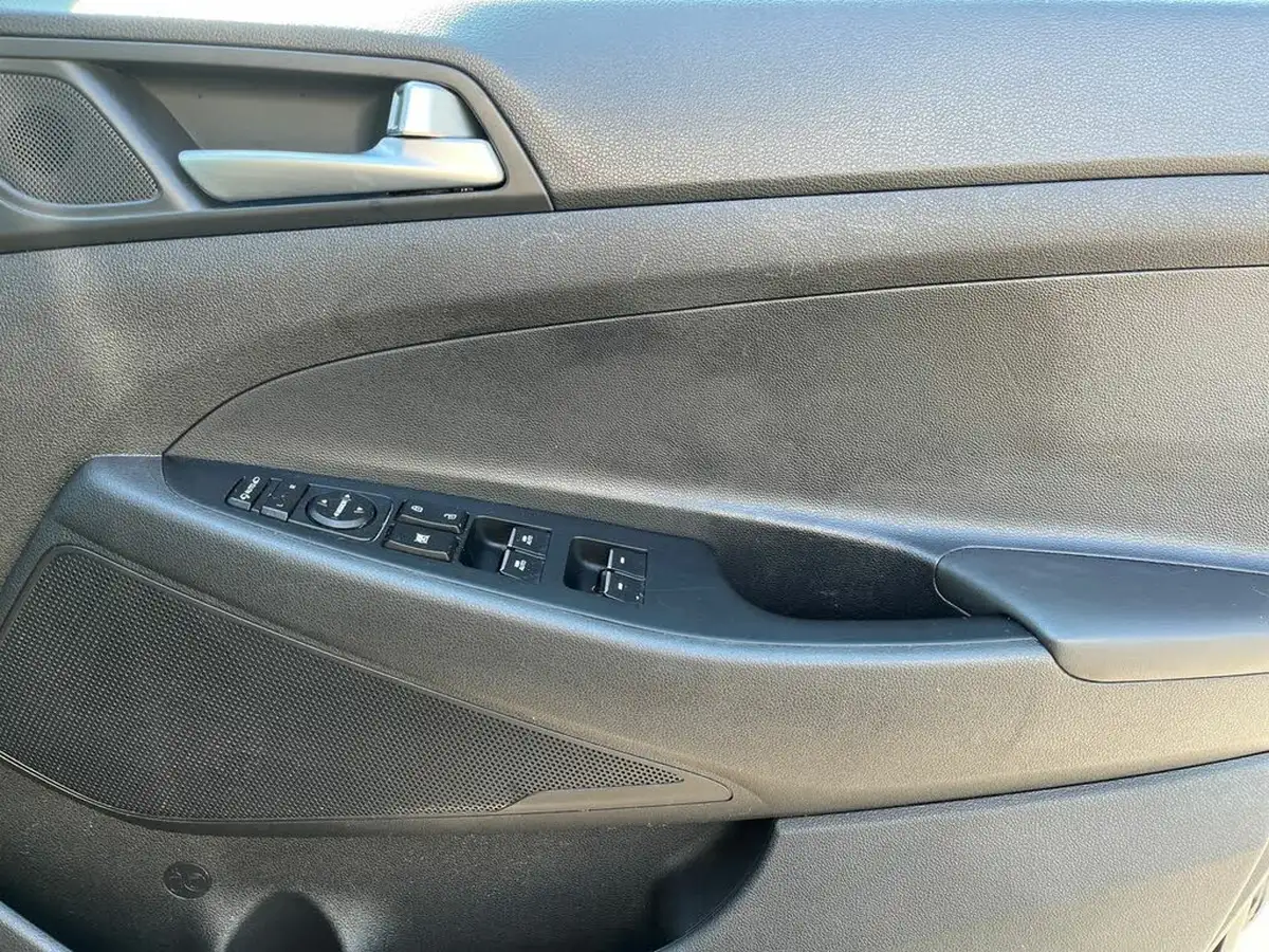 2020-hyundai-tucson-16crdi-se-nav-136ps-48-volt-hybrid-dct-big-21