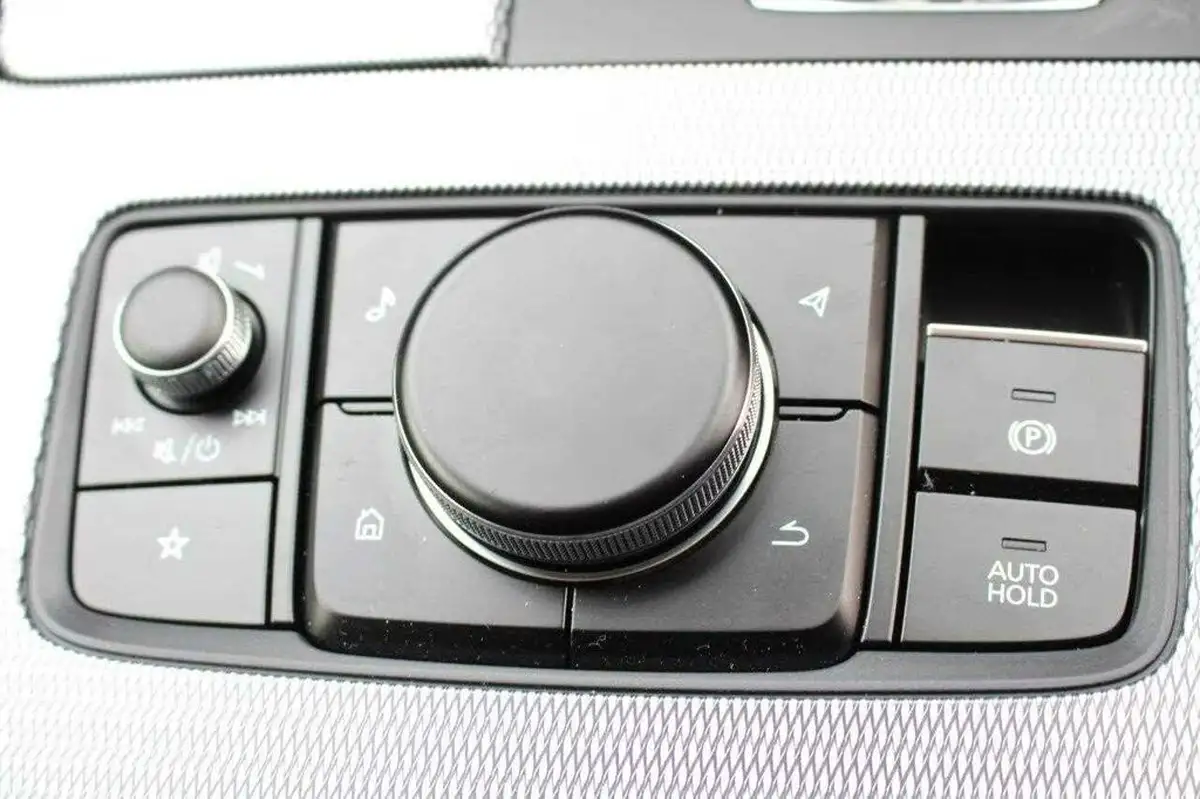 2024-mazda-cx-60-25-e-skyactiv-exclusive-line-big-32
