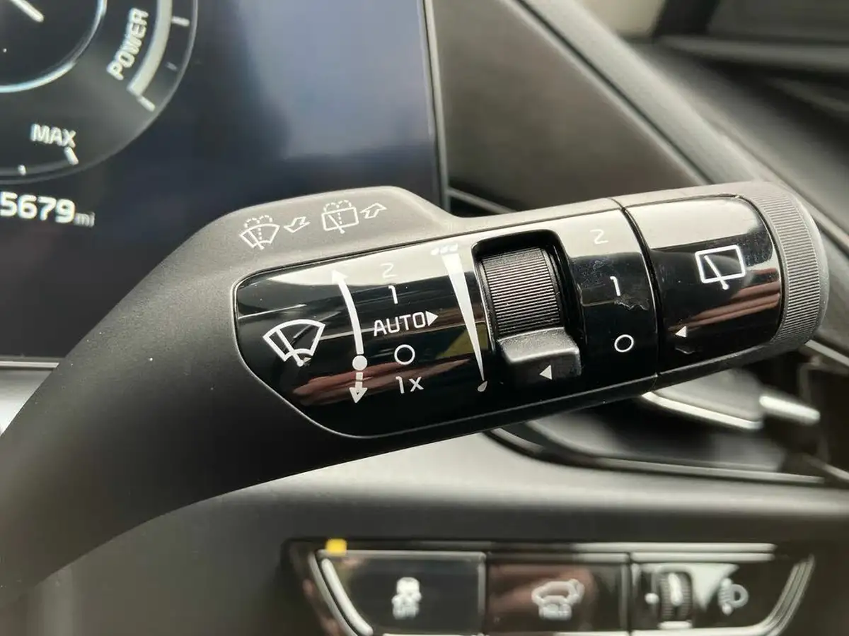 2024-kia-niro-ev-e-4-heat-pump-big-36