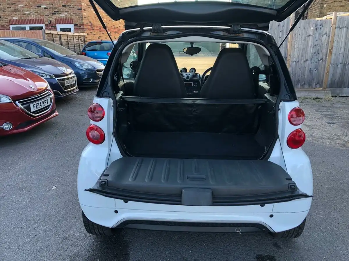 2013-smart-fortwo-10-edition-21-coupe-big-10