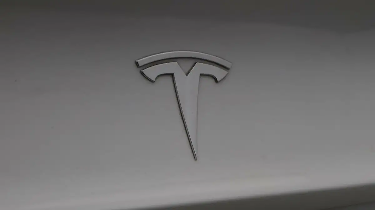 2021-tesla-model-3-e-long-range-4x4-big-20