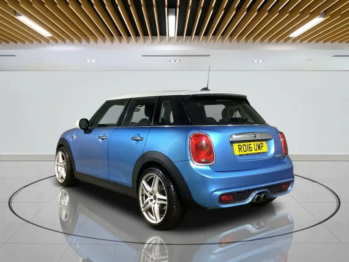 2016-mini-cooper-20-cooper-s-ss-hatchback-5d-big-4