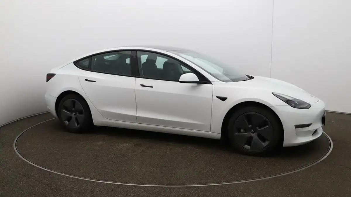 2021-tesla-model-3-e-long-range-4x4-big-37
