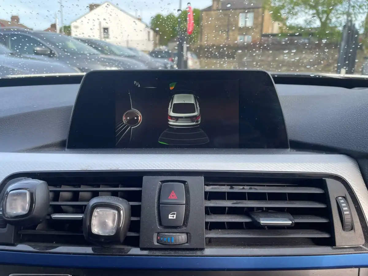 2015-bmw-3-series-20-320i-xdrive-m-sport-gt-big-10