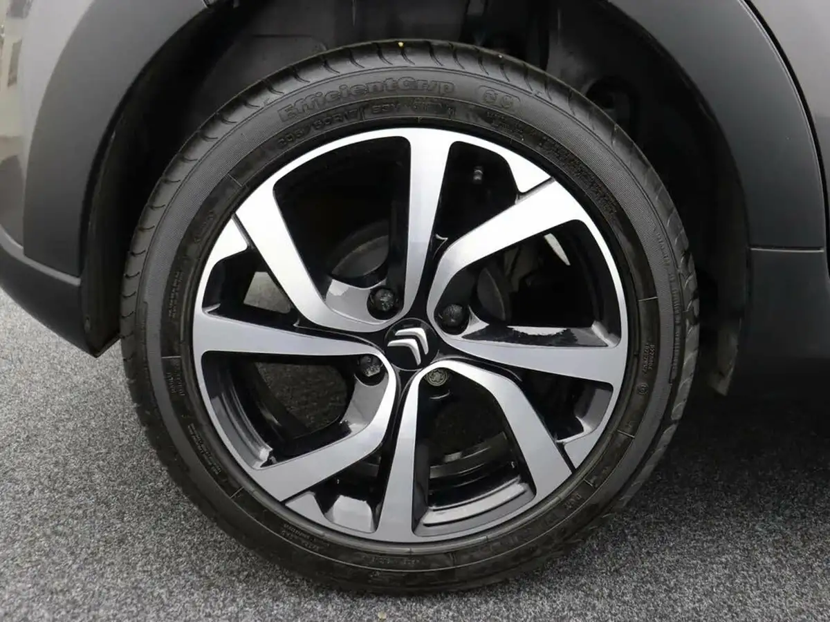 2023-citroen-c3-12-puretech-elle-83ps-ss-big-8