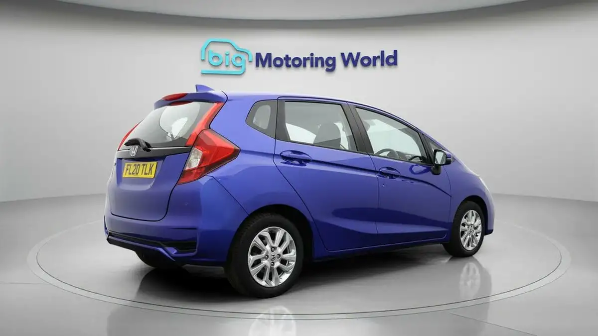 2020-honda-jazz-13-i-vtec-se-cvt-big-6