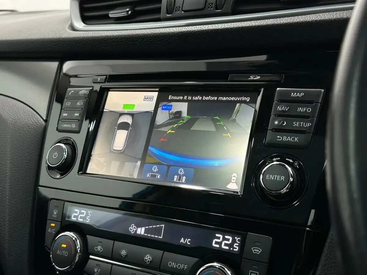 2017-nissan-qashqai-16-dig-t-tekna-big-24
