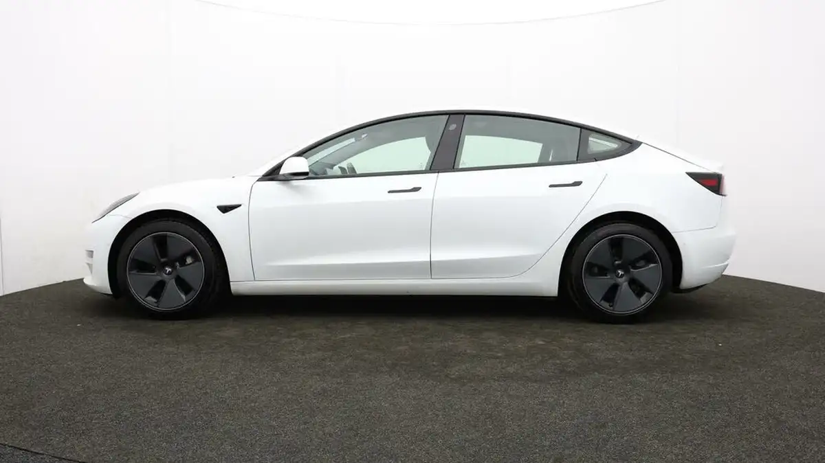 2020-tesla-model-3-e-long-range-big-69