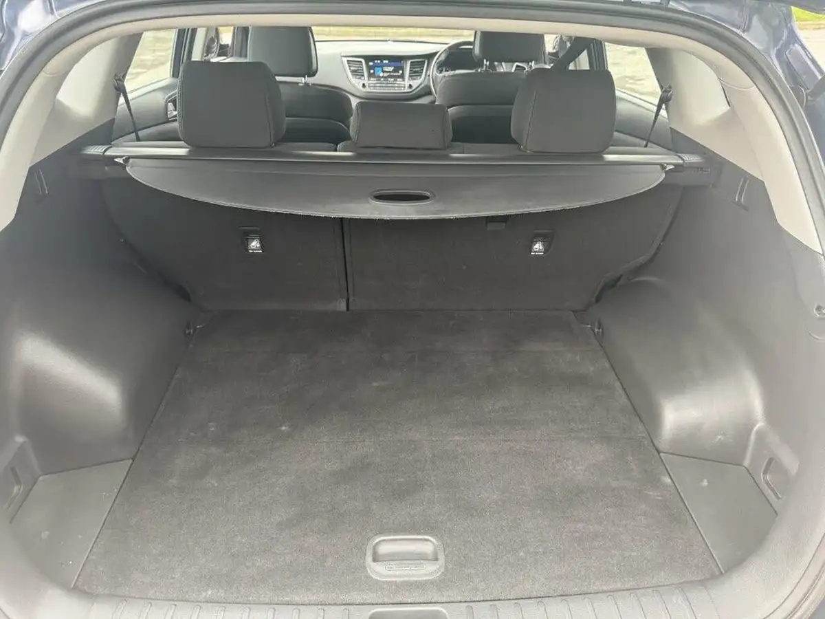2017-hyundai-tucson-17crdi-blue-drive-se-nav-116ps-big-20