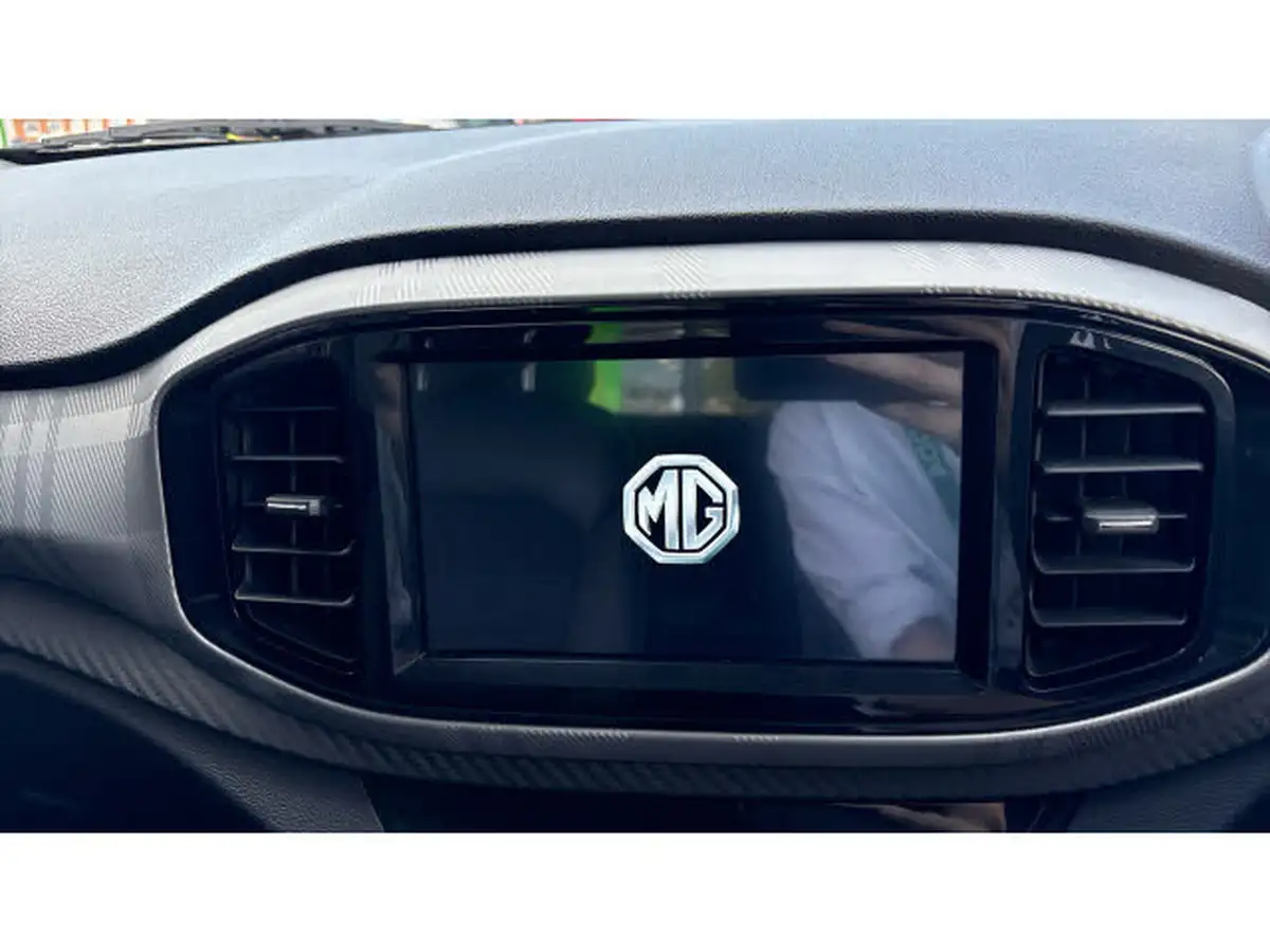 2023-mg-mg3-15-vti-tech-exclusive-nav-big-11