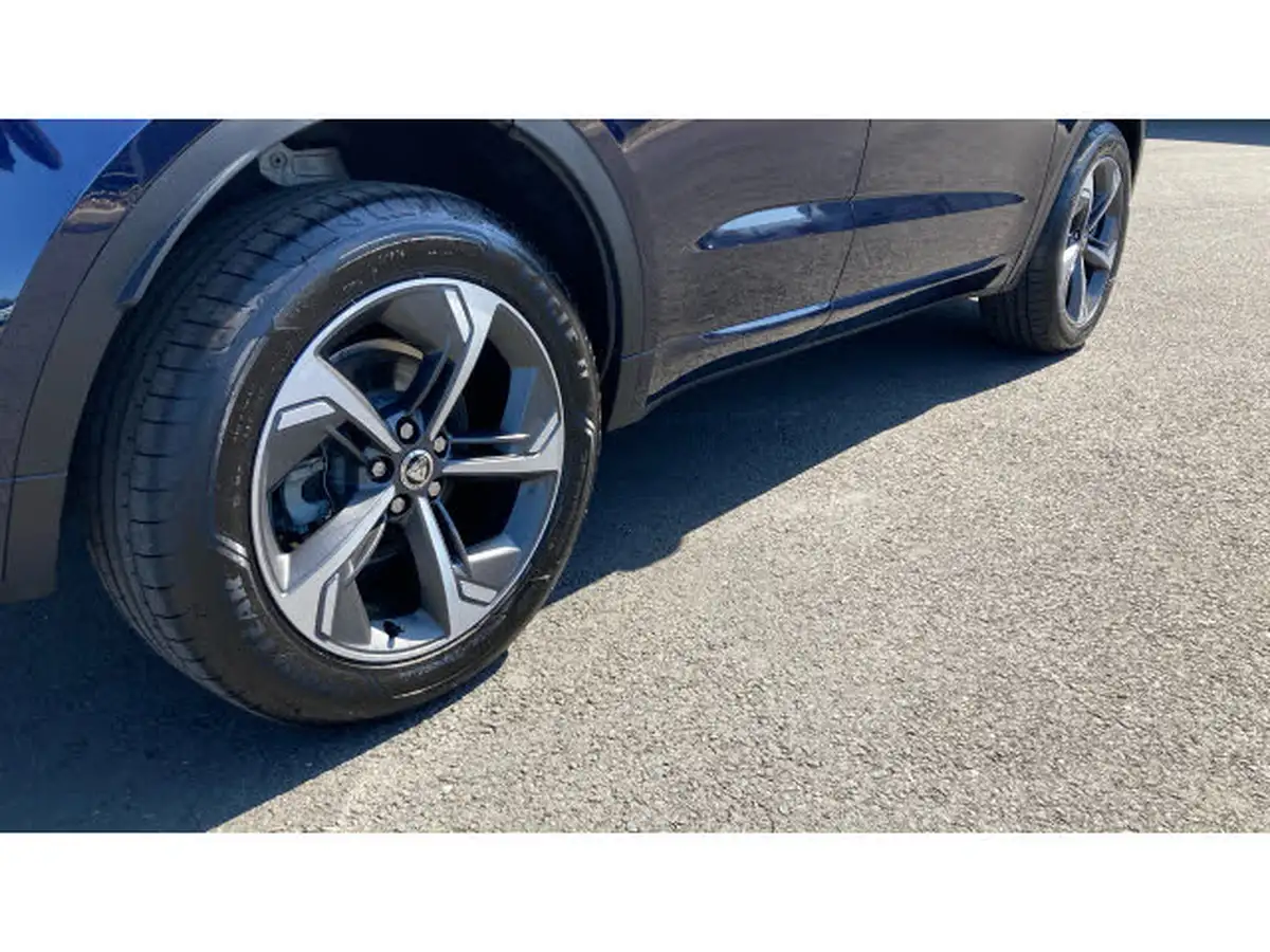 2024-jaguar-e-pace-20-d200-r-dynamic-se-black-big-35