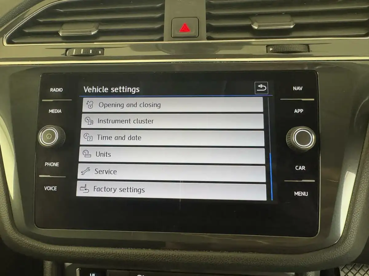 2019-volkswagen-tiguan-allspace-20tdi-match-150ps-4motion-dsg-big-39