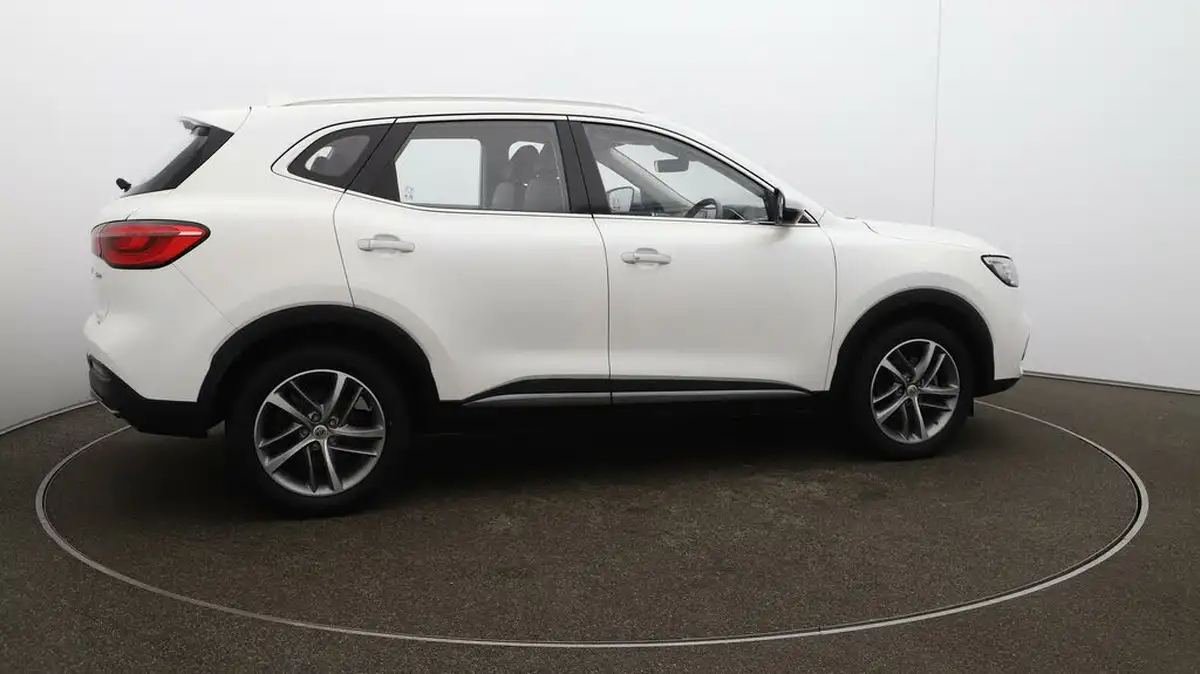 2022-mg-hs-15t-gdi-excite-162ps-dct-big-50