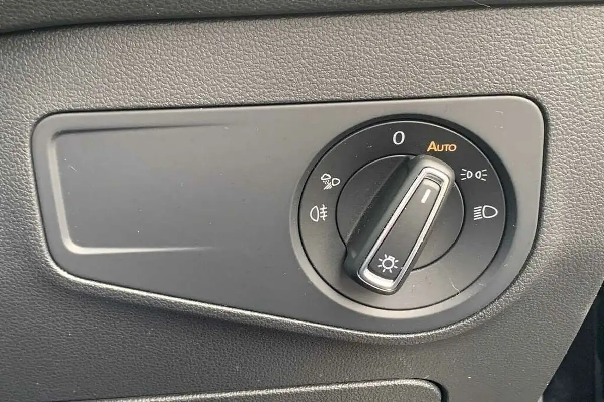 2022-volkswagen-tiguan-15-tsi-elegance-big-30