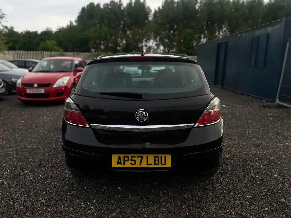 2008-vauxhall-astra-18-design-hatchback-5d-auto-big-8