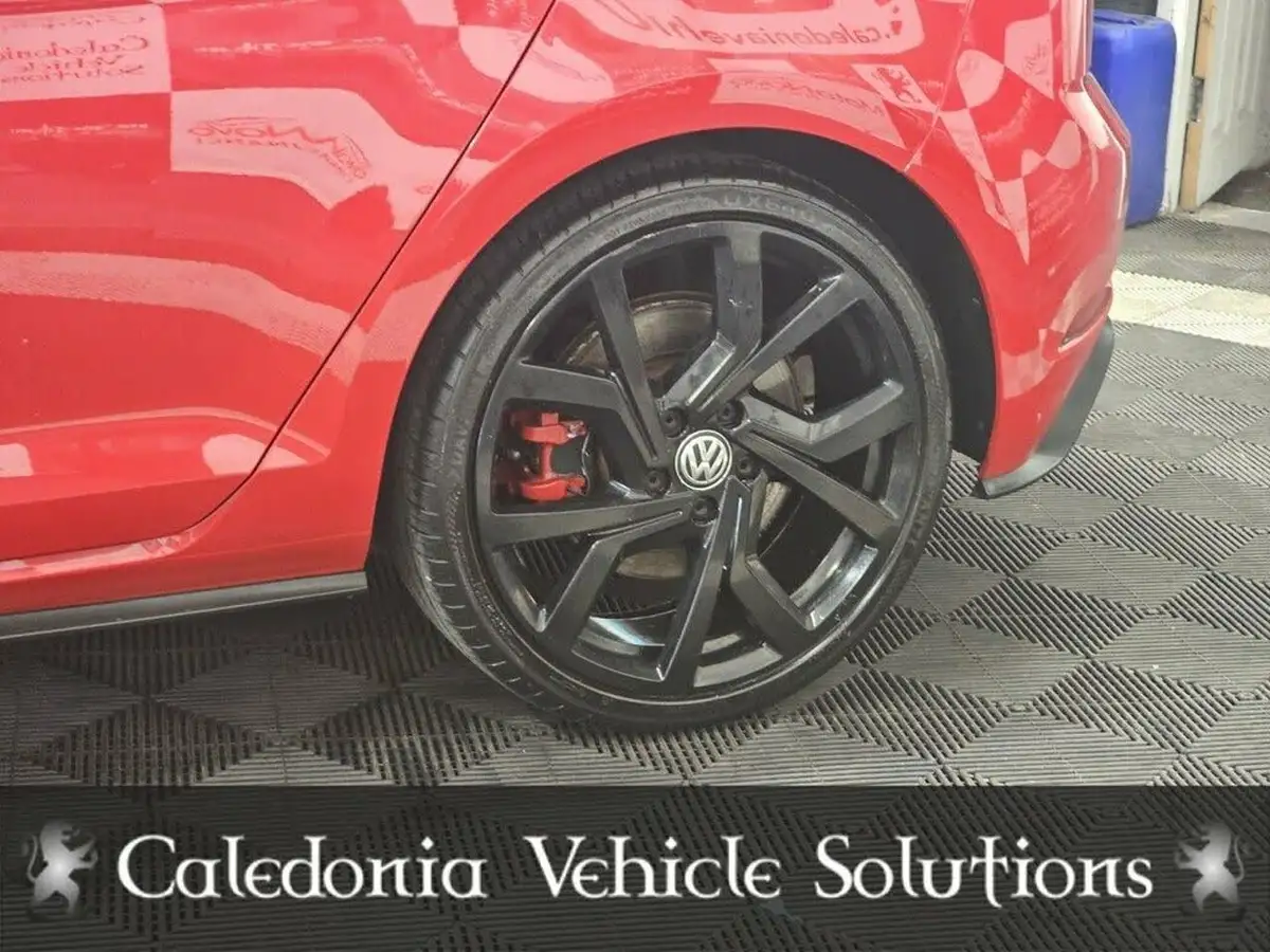 2018-volkswagen-golf-20-tsi-gti-performance-ss-5d-big-22