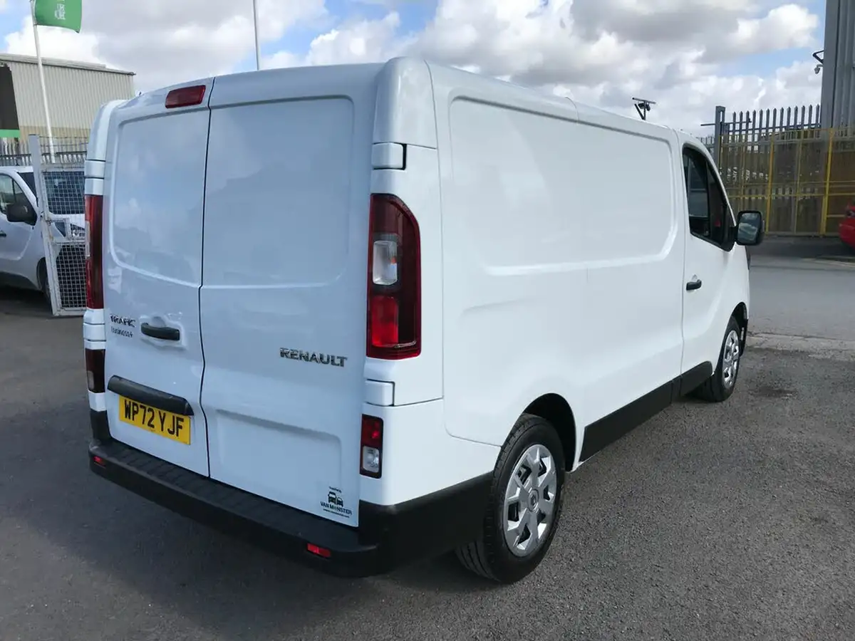 2022-renault-trafic-20dci-sl28-130-business-big-3