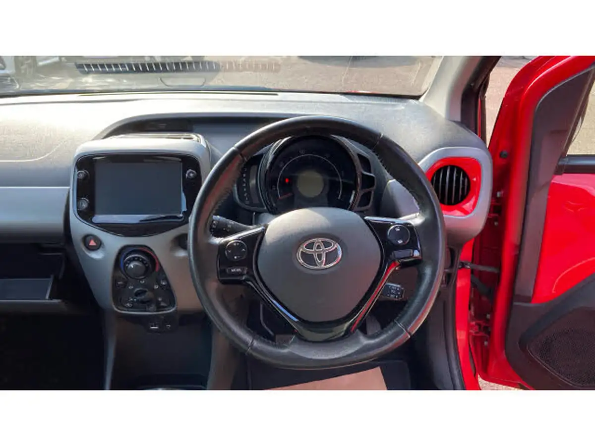 2019-toyota-aygo-10-vvt-i-x-play-big-5