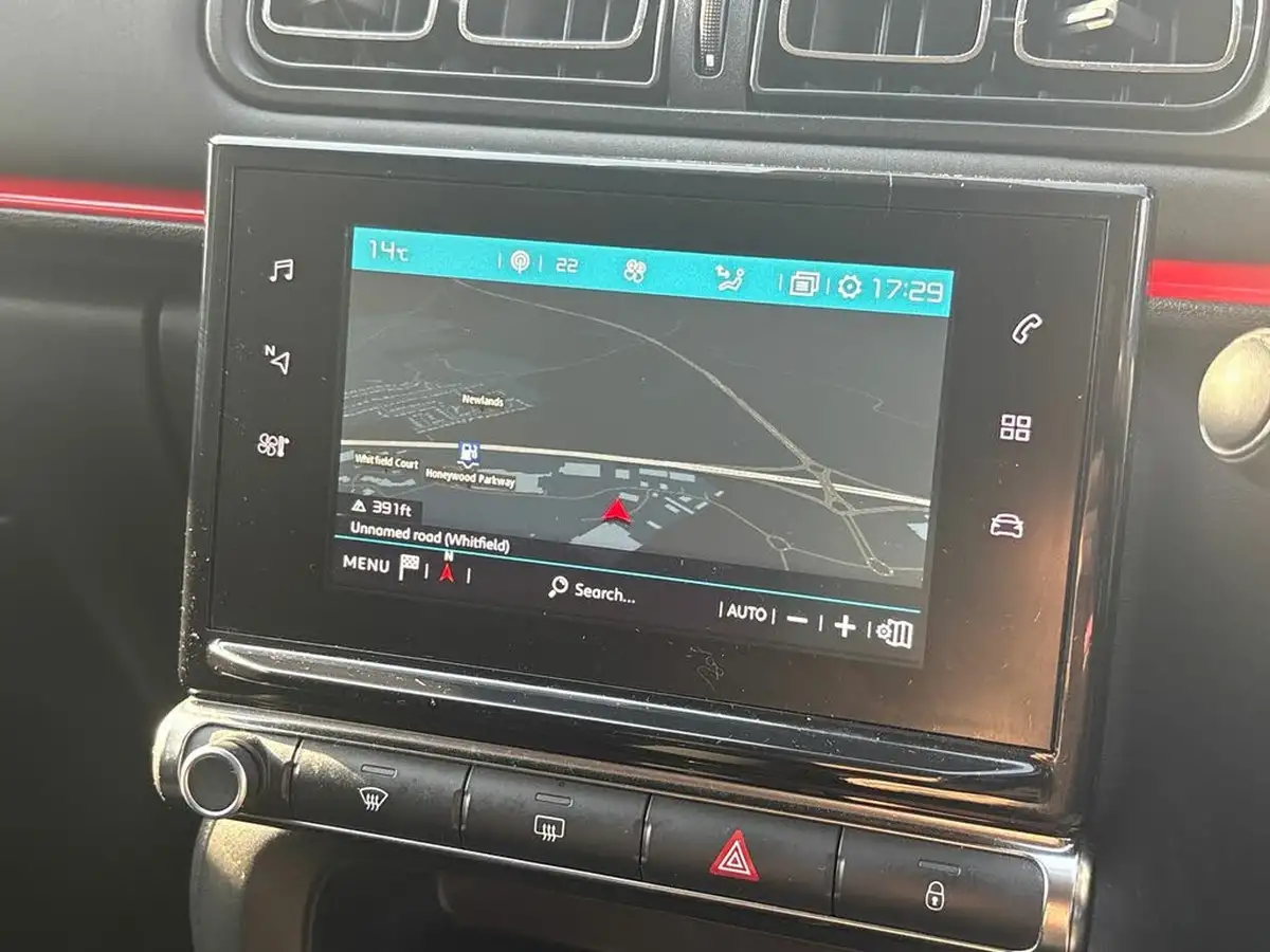 2018-citroen-c3-12-puretech-flair-nav-edition-82ps-big-10