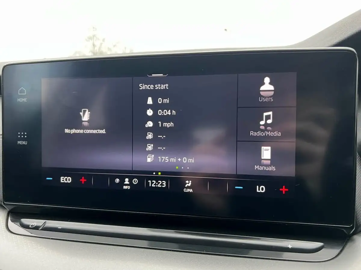 2022-skoda-octavia-14-tsi-se-technology-estate-big-38