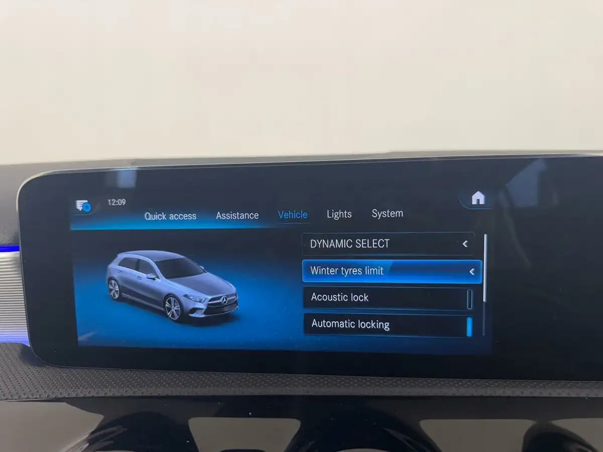 2023-mercedes-benz-a-class-13-a180-amg-line-premium-hatchback-5d-7g-dct-big-60