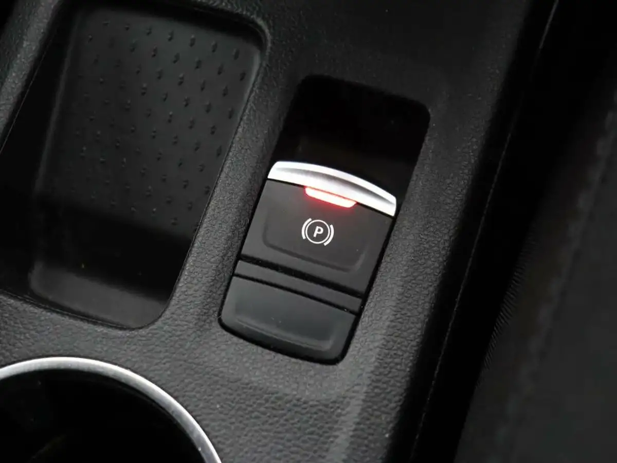 2021-renault-captur-13-tce-iconic-edition-big-38