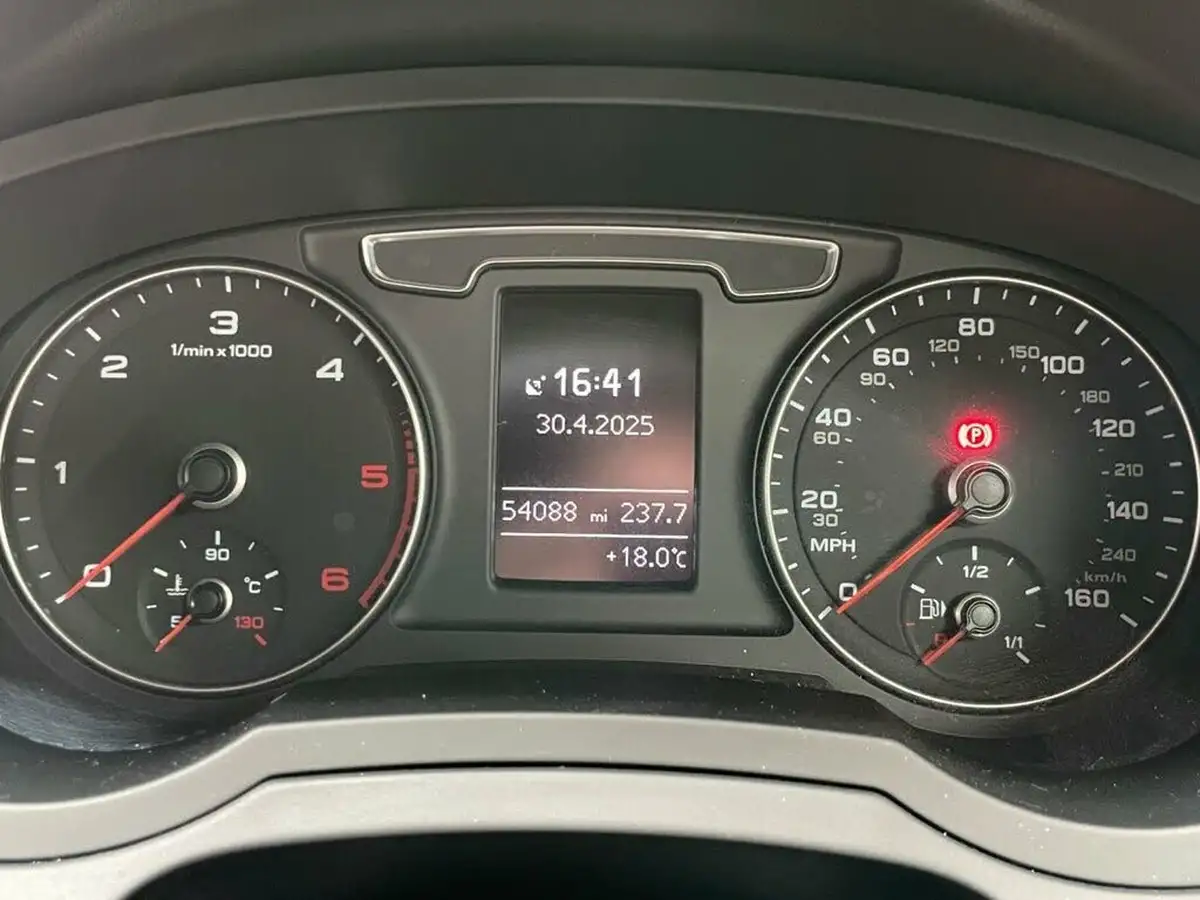 2017-audi-q3-20-tdi-quattro-black-edition-150ps-big-32