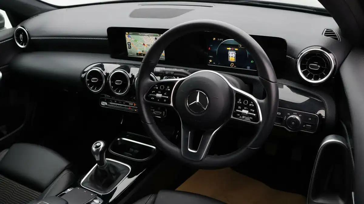 2019-mercedes-benz-a-class-13-a180-sport-hatchback-5d-1332cc-big-8