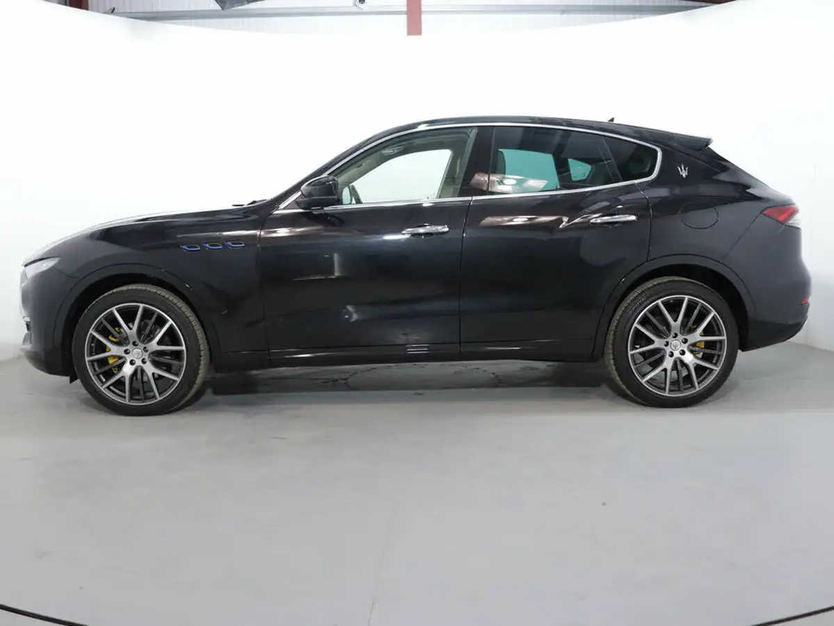 2021-maserati-levante-20-gt-big-3