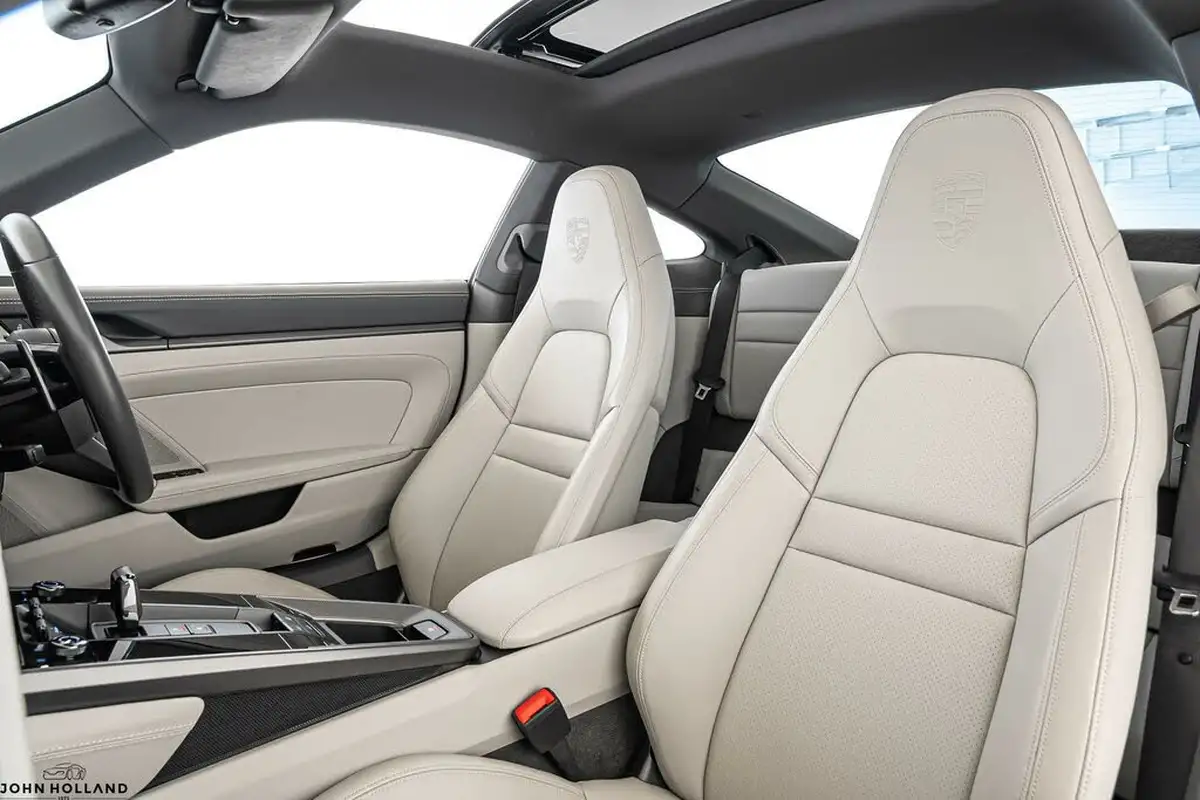 2022-porsche-911-30-carrera-coupe-big-20