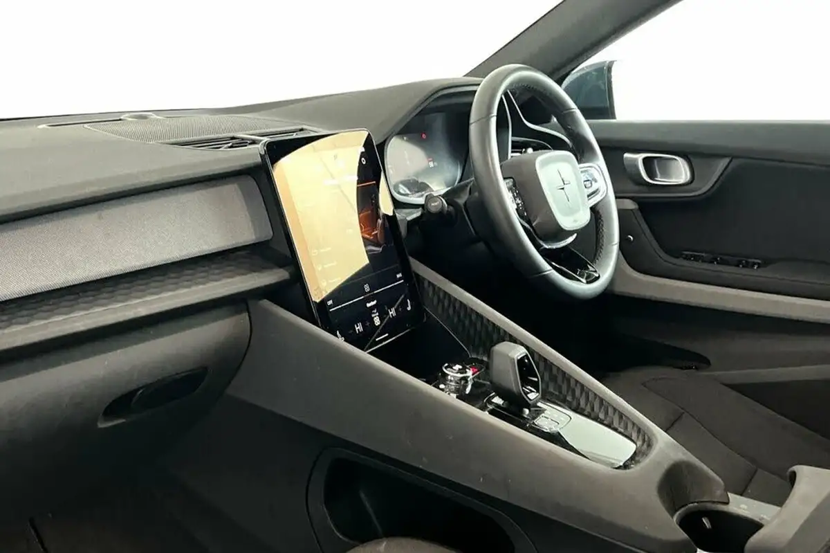 2021-polestar-polestar-2-e-ps2-300kw-long-dual-big-7