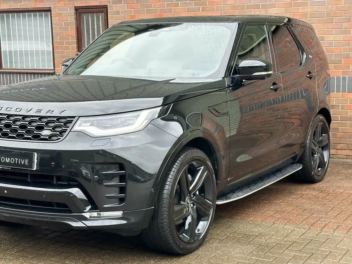 2021-land-rover-discovery-30-d300-r-dynamic-hse-big-48