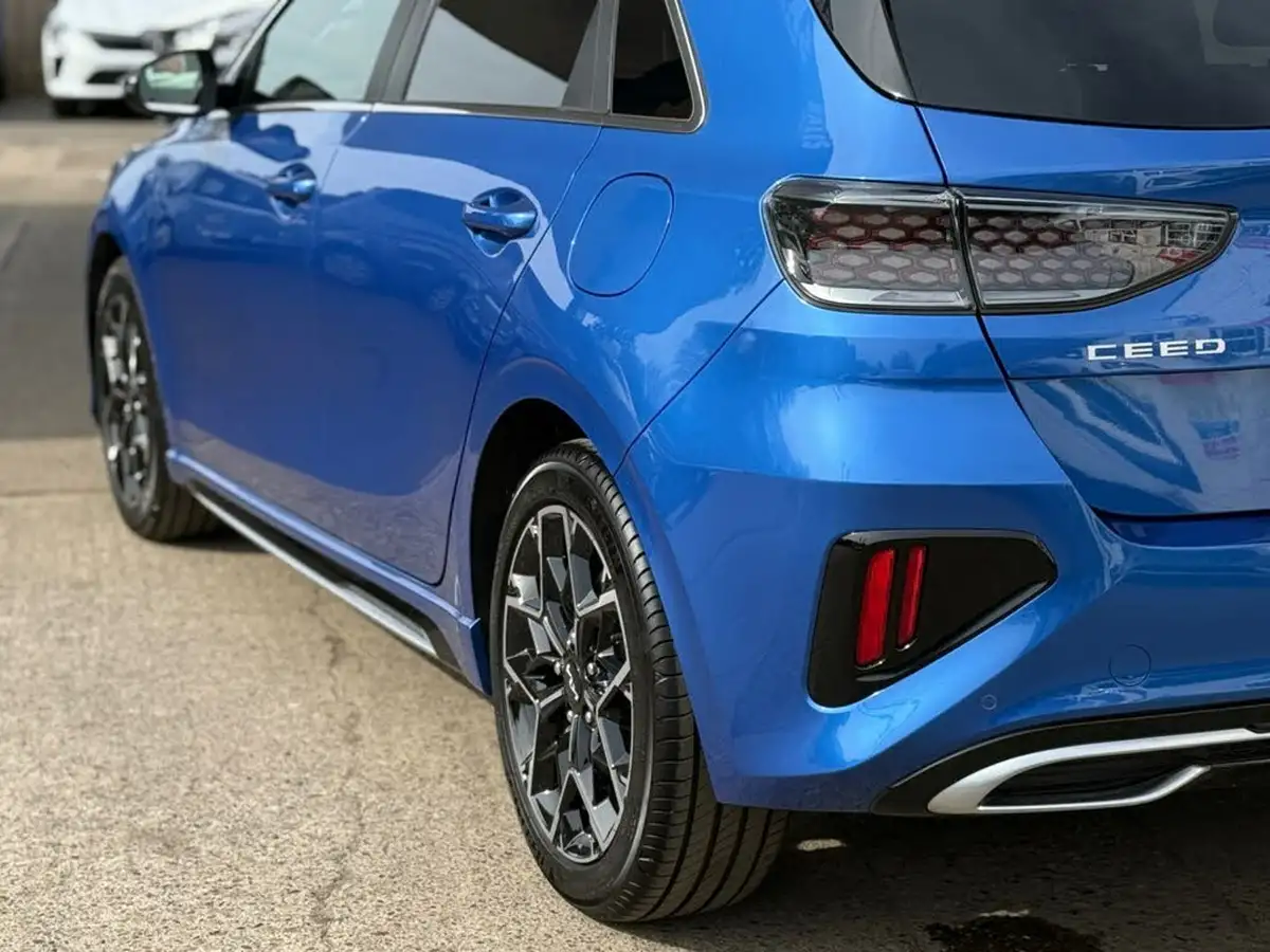 2023-kia-ceed-15-t-gdi-gt-line-158bhp-big-27