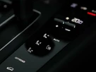 2025-porsche-macan-20-t-small-18
