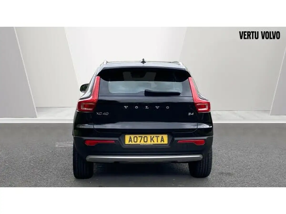 2020-volvo-xc40-20-b4-inscription-big-12