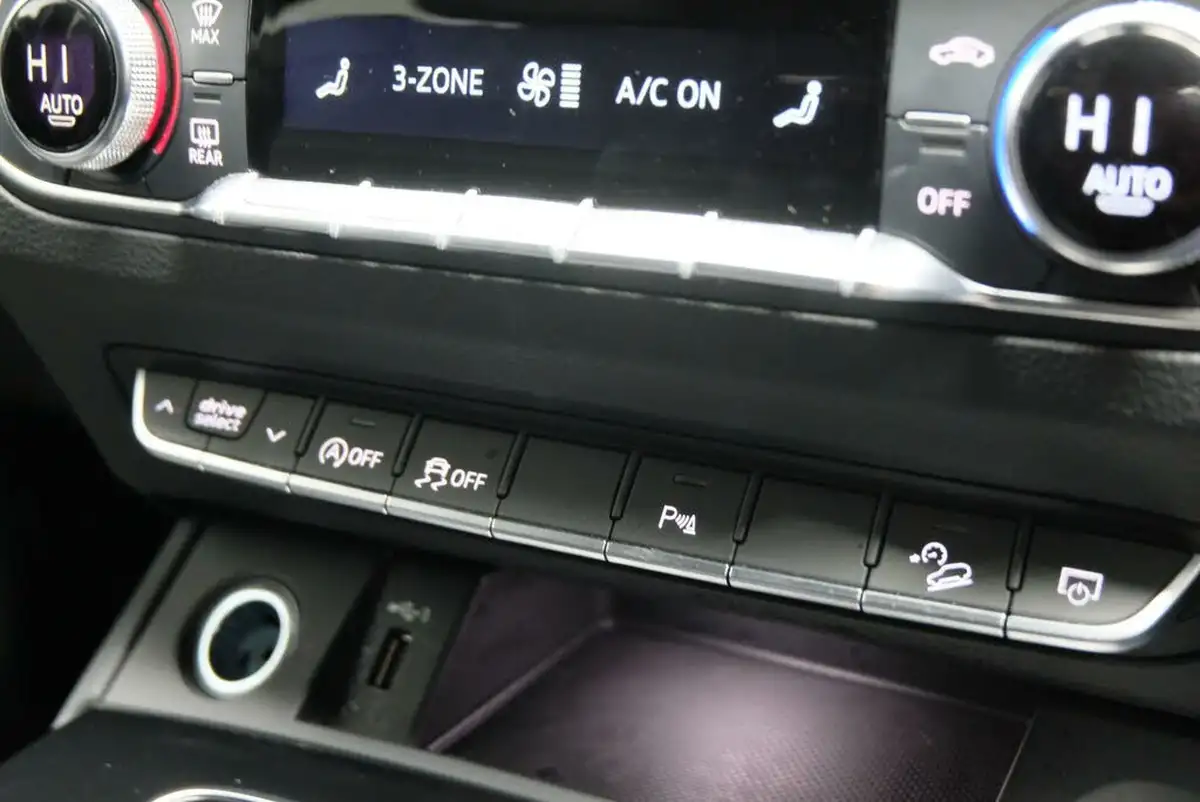 2024-audi-q5-20-45-tfsi-black-edition-station-wagon-big-22