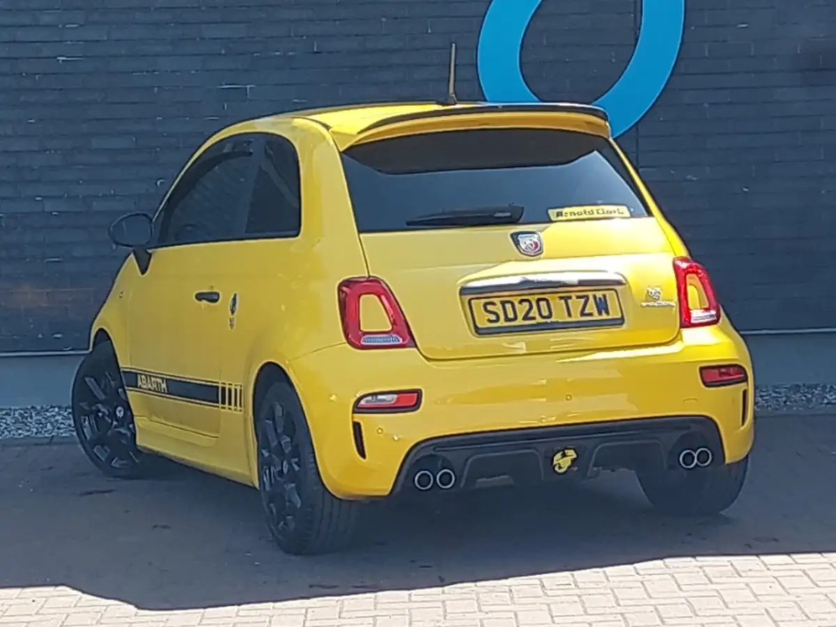 2020-abarth-595-14-tjet-competizione-big-1