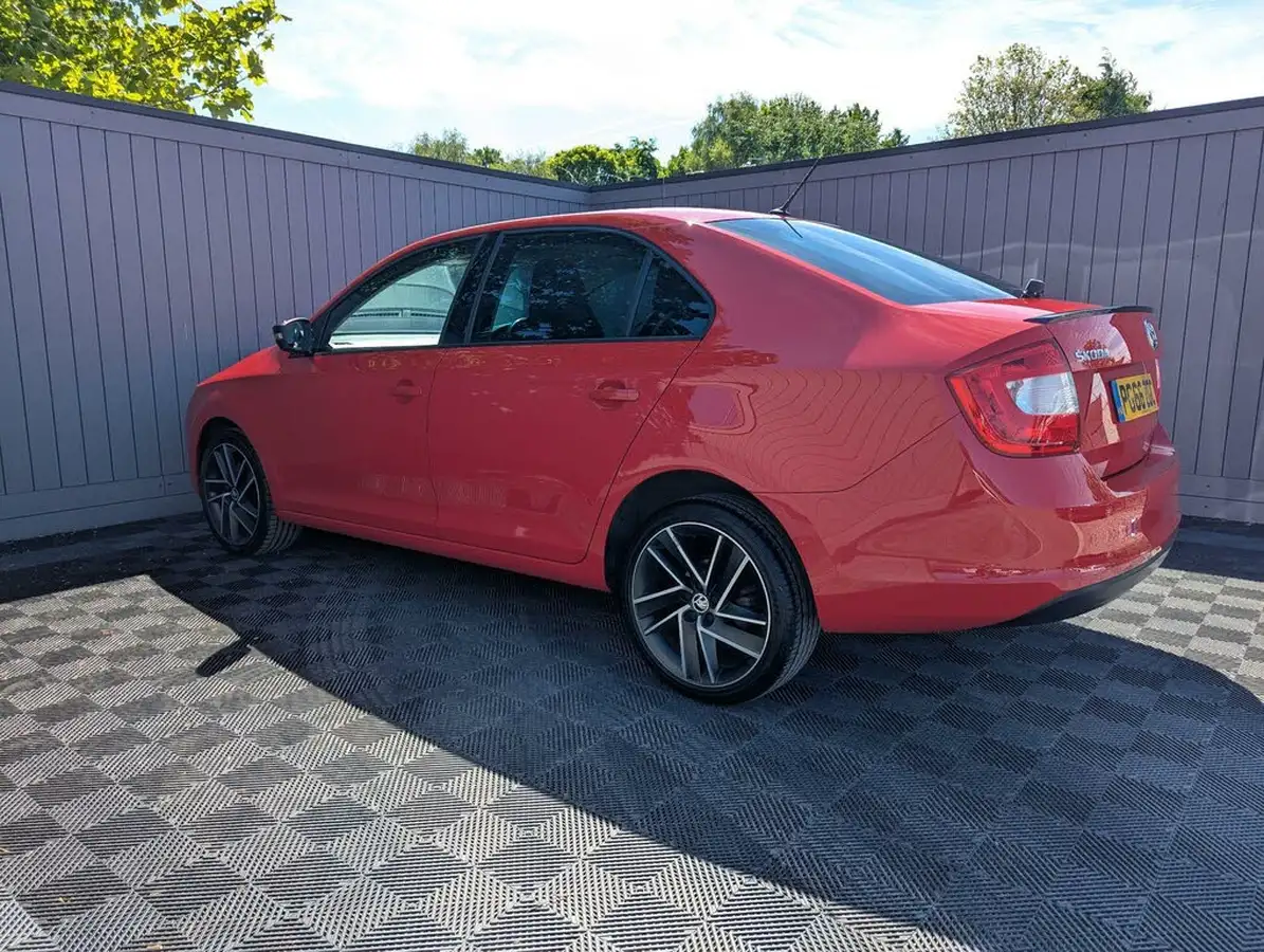 2017-skoda-rapid-12-tsi-sport-big-40